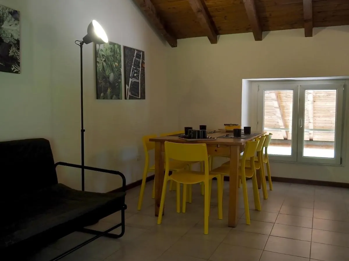 Open Cascina Villa Colico Farm stay