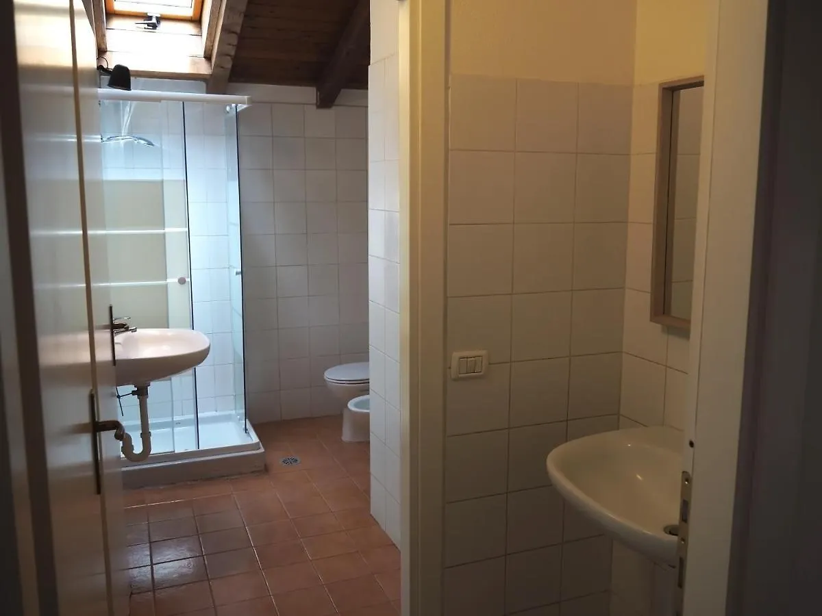 Open Cascina Villa Colico 0*,  Italy